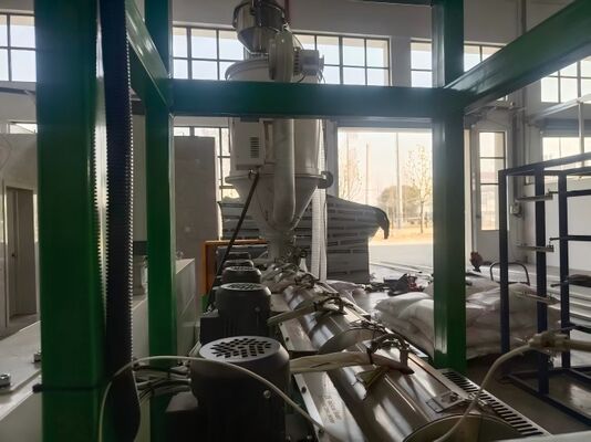 Linea di produzione di cinghie Pp di controllo della tensione intelligente con display in tempo reale del regolatore di polvere magnetica