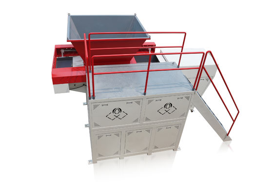 Controllo PLC della macchina di triturazione a singolo albero in PVC PET