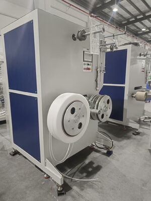 Avvolgitore per reggetta in PET con diametro esterno massimo della confezione di 820 mm